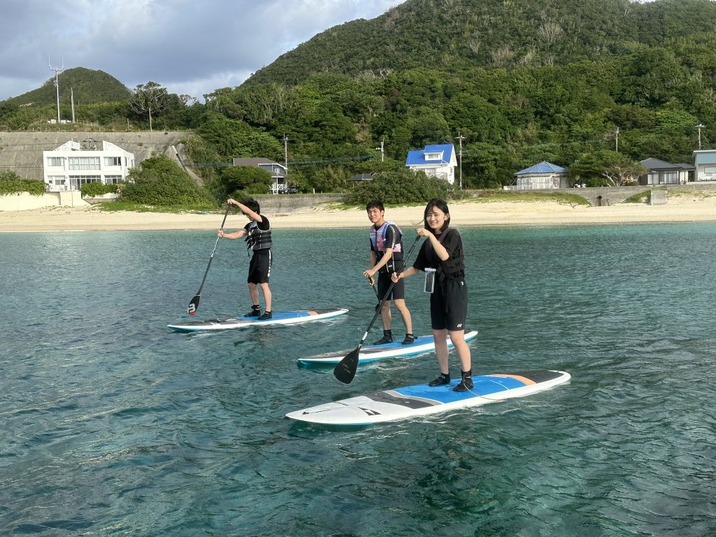 SUP lesson | 奄美大島サーフィンスクールと体験、 サップ体験とシュノーケルツアーKazbo SUP lesson